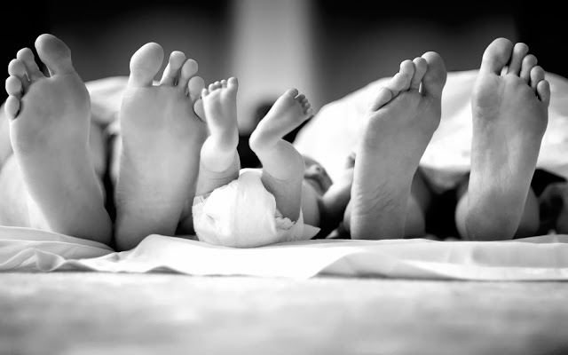 Young_family_with_baby